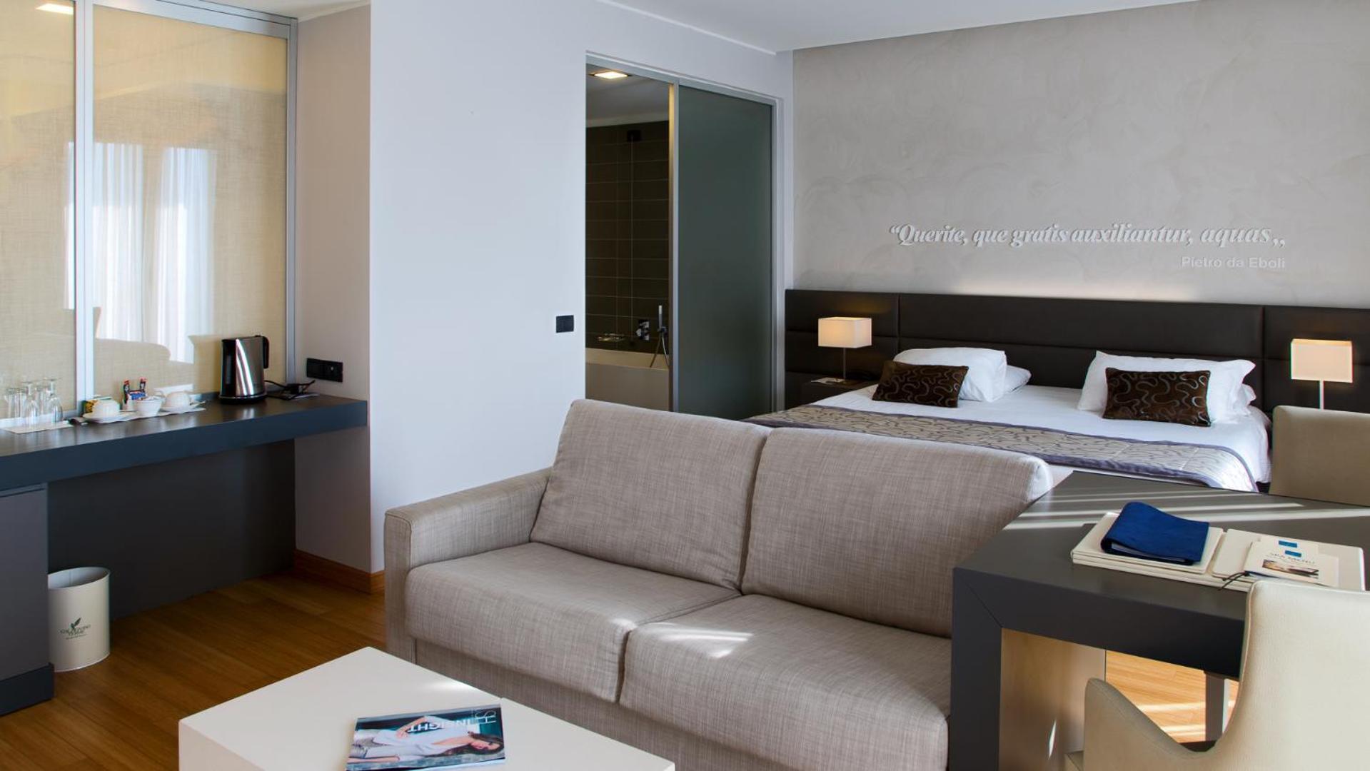 Majestic Junior Suite Pool Access